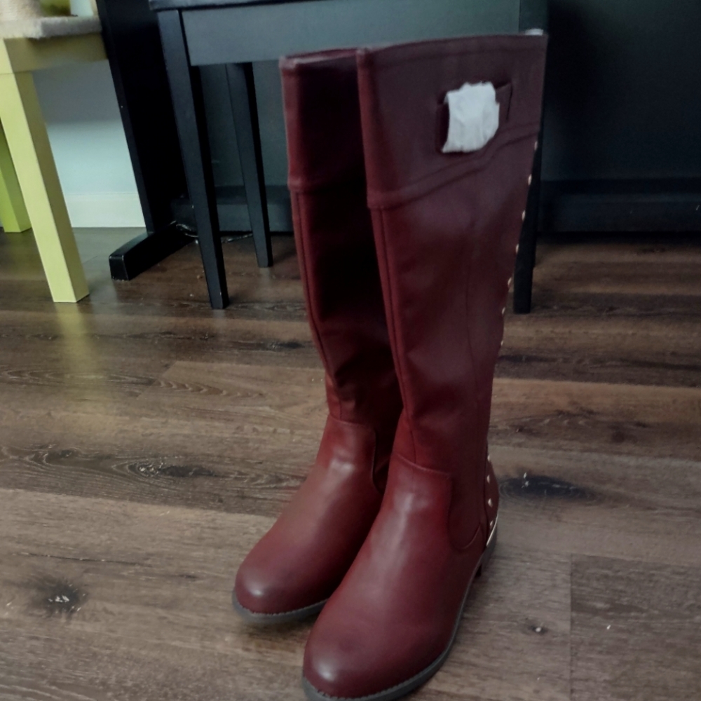 Cloudwalkers burgundy boots 10W wide calf